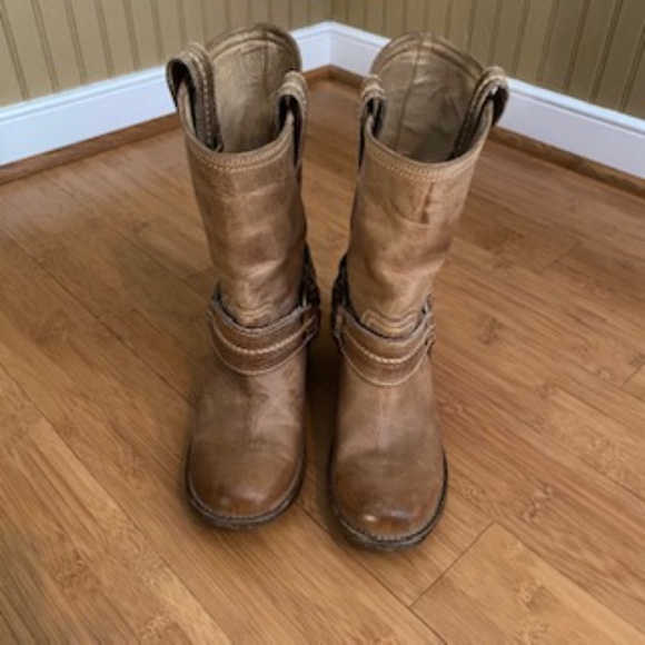 FRYE Leather Boots in Tan - Picture 2 of 5